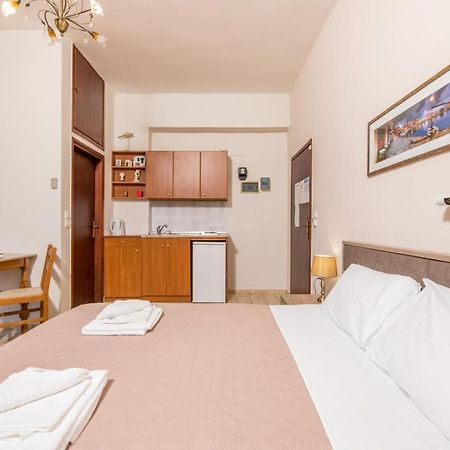 Esperia Apartments Platanias Esterno foto