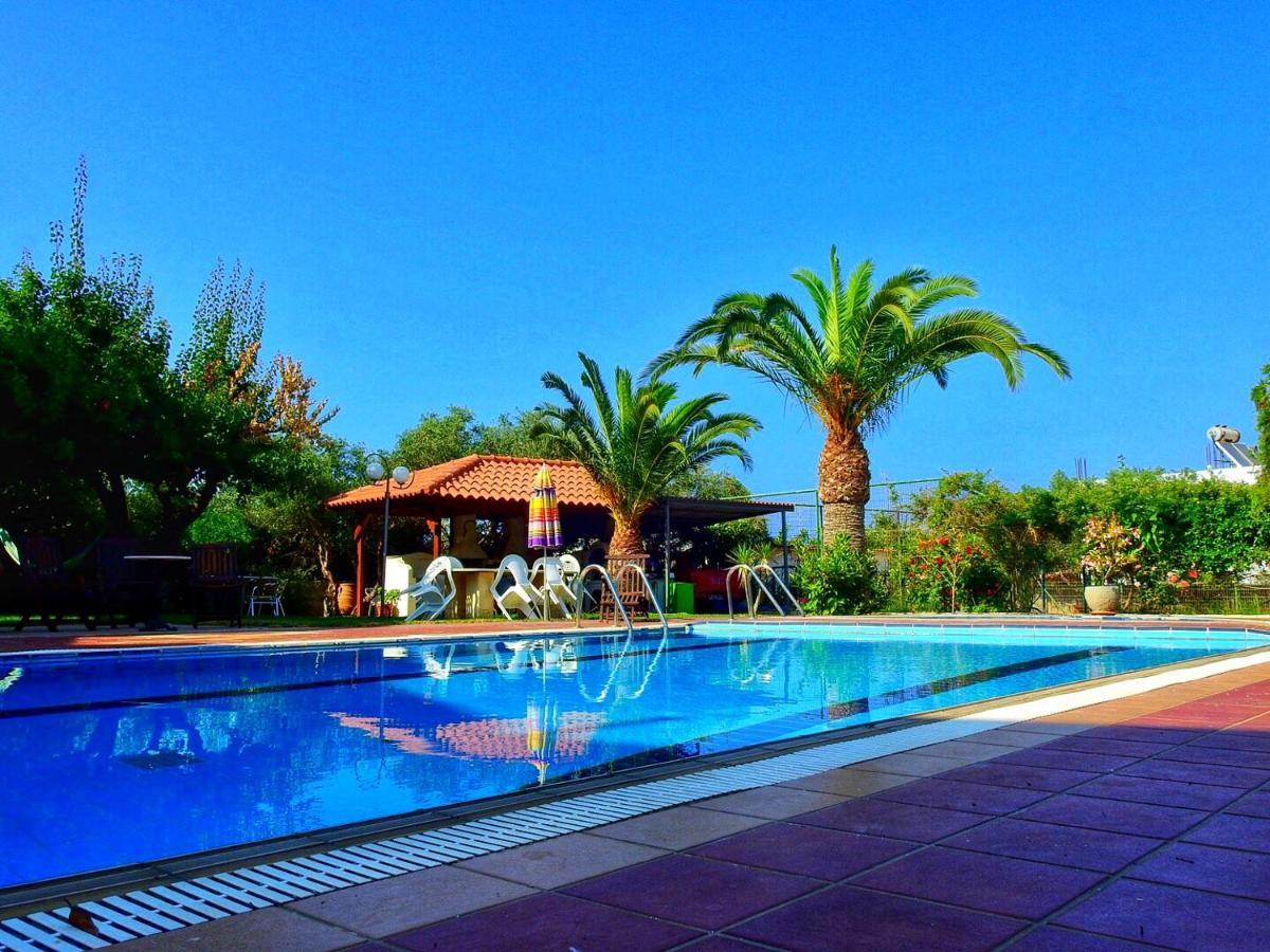 Esperia Apartments Platanias Esterno foto