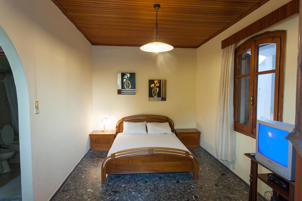 Esperia Apartments Platanias Esterno foto